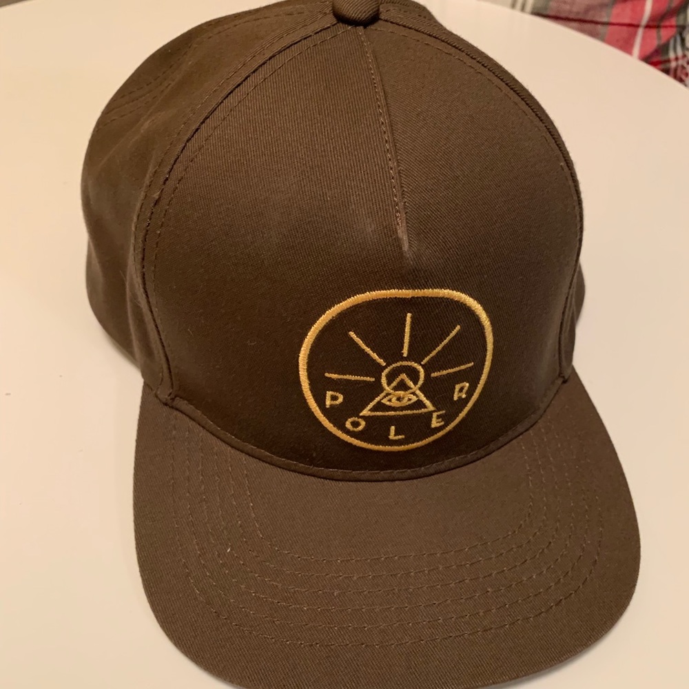 Men’s dark brown SnapBack baseball hat